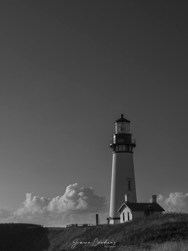 Faro en el risco